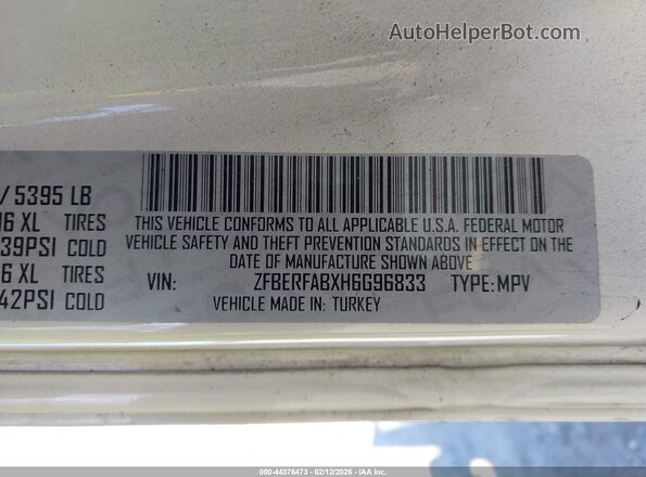 ZFBERFABXH6G96833 2017 RAM PROMASTER CITY White Vista del compartimento del motor