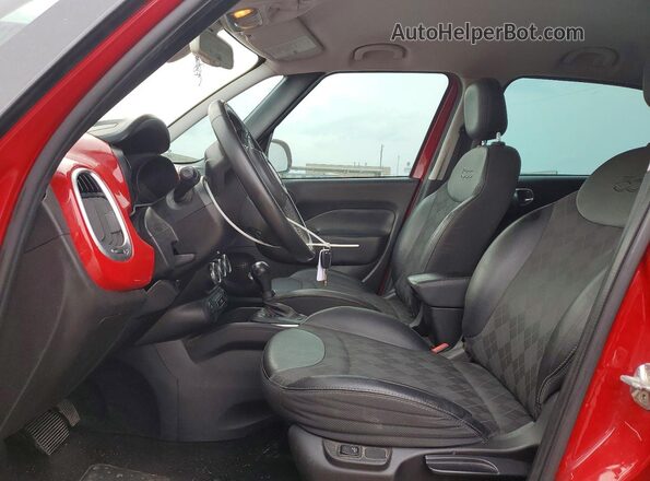 ZFBNFAAH0KZ042183 2019 FIAT 500L Красный Вид салона спереди