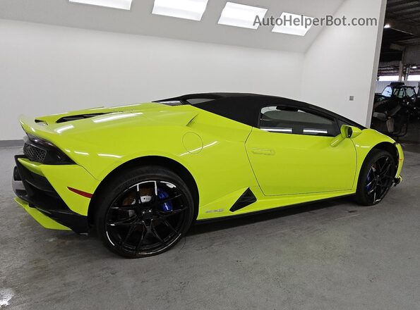 ZHWUT5ZF2NLA19727 2022 LAMBORGHINI HURACAN Green 