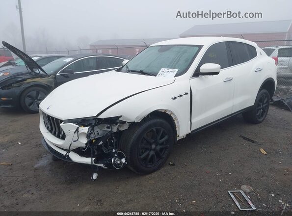 ZN661XUAXHX213980 2017 MASERATI LEVANTE White Vista tres cuartos delantera izquierda