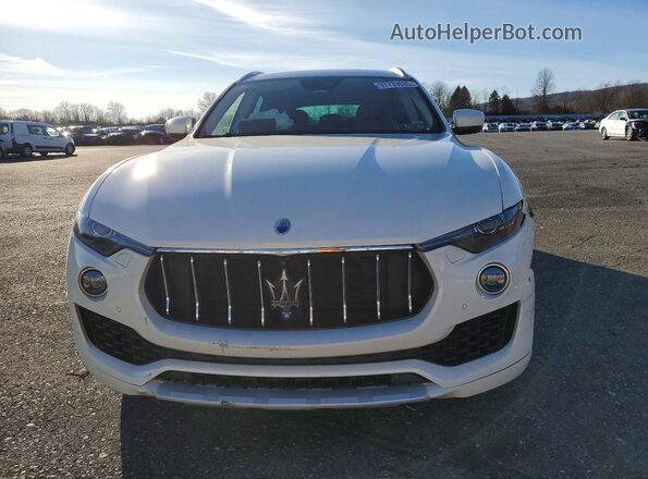 ZN661XUL3HX252850 2017 MASERATI LEVANTE Белый Вид спереди