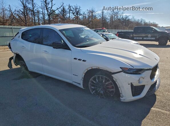 ZN661XUS2MX372947 2021 MASERATI LEVANTE Белый Передняя правая четверть