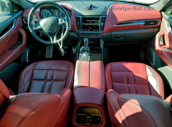 ZN661XUS2MX372947 2021 MASERATI LEVANTE Белый Вид панели приборов
