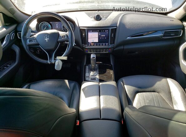 ZN661YUAXMX378525 2021 MASERATI LEVANTE Белый Вид панели приборов