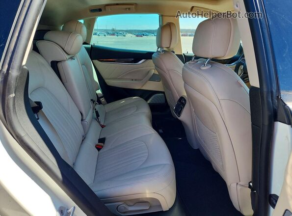 ZN661YUL8KX336708 2019 MASERATI LEVANTE Белый Вид задних сидений