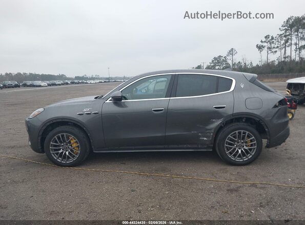 ZN682AVA1P7438465 2023 MASERATI GRECALE Gray Սալոնի 360 աստիճան տեսք