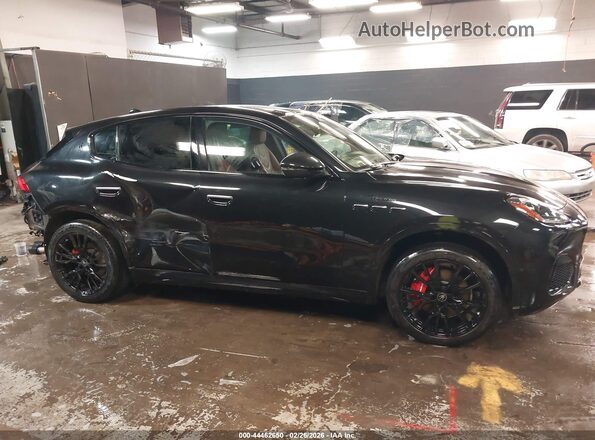 ZN6PMDBA6R7447502 2024 MASERATI GRECALE Черный Вид задней части салона