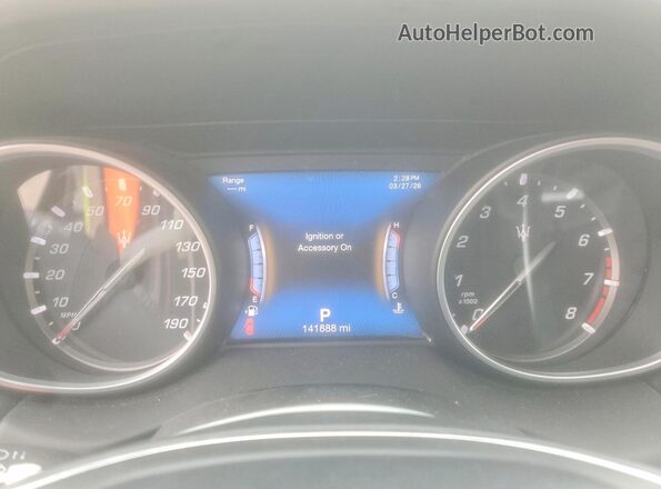 ZN661YUL7JX301978 2018 MASERATI LEVANTE Gray Вид задніх сидінь