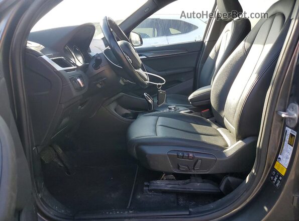 WBXJG9C01M5T06698 2021 BMW X1 Серый Вид панели приборов