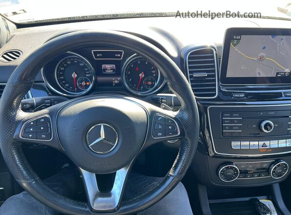 4JGDA5JB2JB135655 2018 MERCEDES-BENZ GLE Черный Вид панели приборов