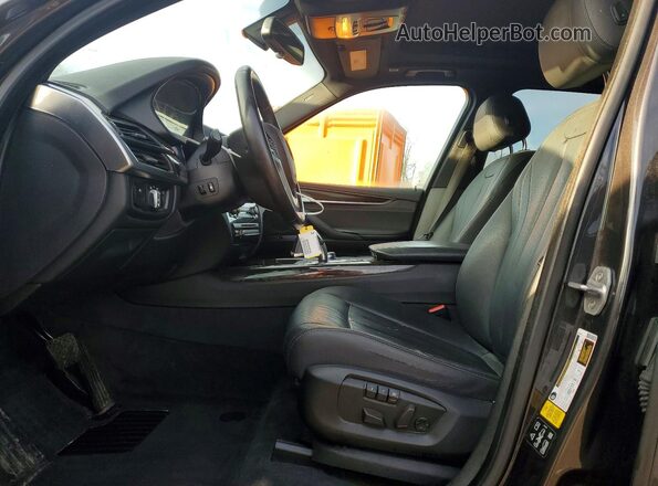 5UXKS4C36H0U05015 2017 BMW X5 Угольный Вид панели приборов
