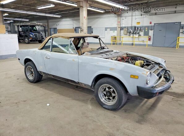 124CS20149944 1979 FIAT 124 Cream Front right