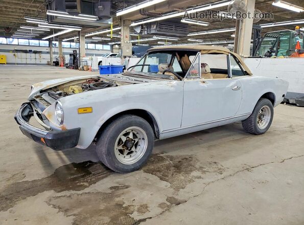 124CS20149944 1979 FIAT 124 Cream Front left