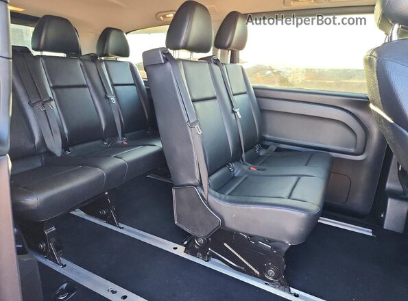 WD4PG2EE9G3091083 2016 MERCEDES-BENZ METRIS Серебряный Вид подкапотного пространства