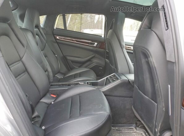 WP0AH2A79KL147049 2019 PORSCHE PANAMERA Серебряный Вид задней части салона