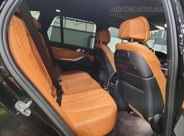 5UXJU2C5XKLN66002 2019 BMW X5 Черный Вид подкапотного пространства