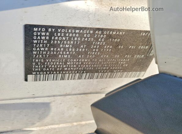 WVGAV7AX3HK054124 2017 VOLKSWAGEN TIGUAN Белый 