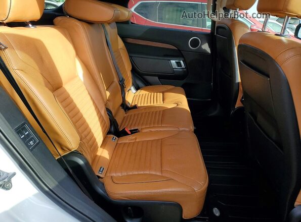 SALRR2RK8JA047746 2018 LAND ROVER DISCOVERY Белый Вид подкапотного пространства