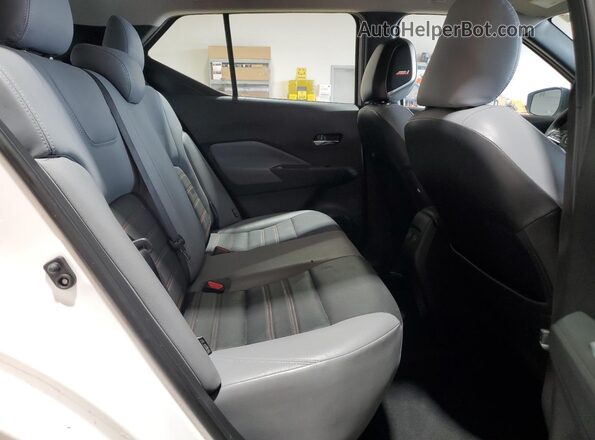 3N1CP5DV8ML473880 2021 NISSAN KICKS White Vista interior trasera