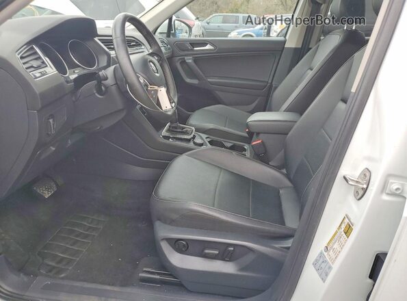 3VV2B7AX5MM079788 2021 VOLKSWAGEN TIGUAN Белый Вид панели приборов
