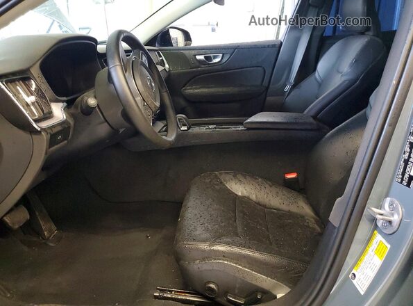 7JRL12FK0RG320231 2024 VOLVO S60 Gray Widok deski rozdzielczej