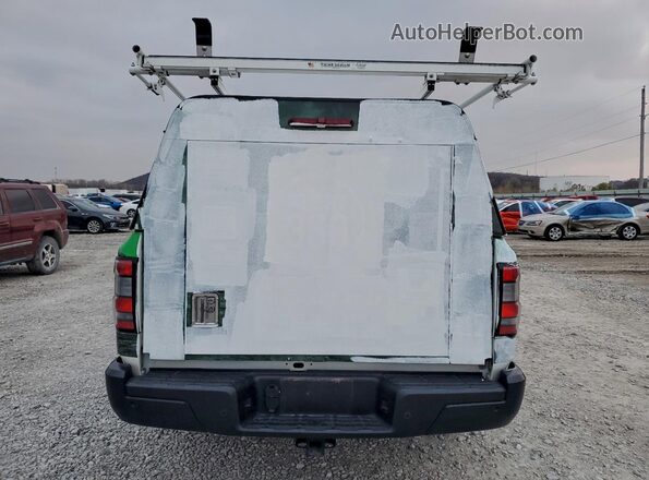 1N6ED1CL3RN651089 2024 NISSAN FRONTIER Белый Вид салона спереди
