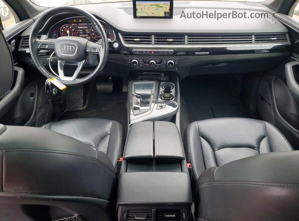 WA1LAAF73JD033177 2018 AUDI Q7 Gray Սարքավորումների վահանակի տեսք