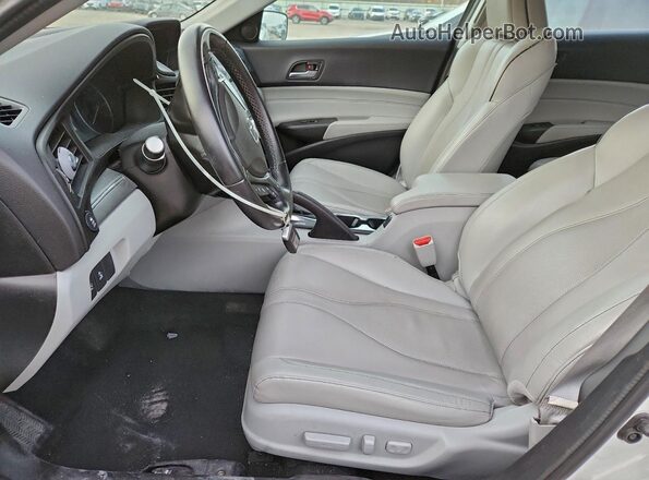 19UDE2F73KA004951 2019 ACURA ILX Белый Вид салона спереди