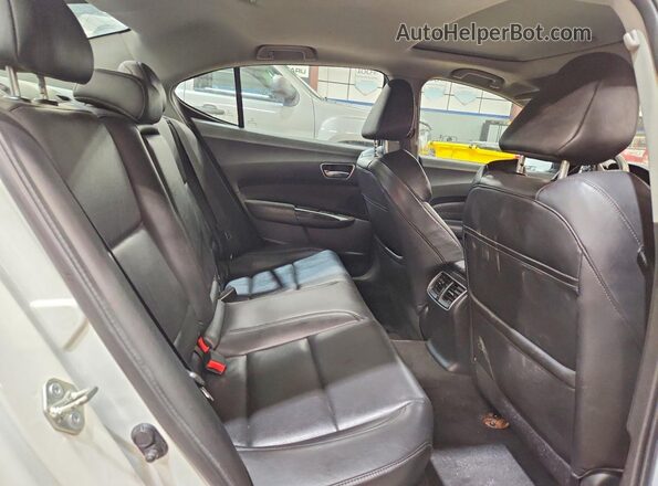 19UUB1F52KA005171 2019 ACURA TLX White Widok tylnych siedzeń