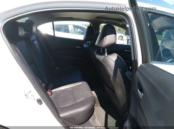 19UUB1F54HA002829 2017 ACURA TLX White Вид наклейки з VIN-кодом
