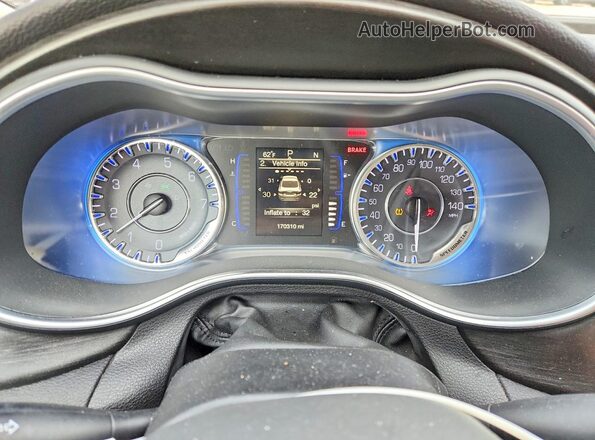 1C3CCCAB0HN508350 2017 CHRYSLER 200 White Widok zestawu wskaźników