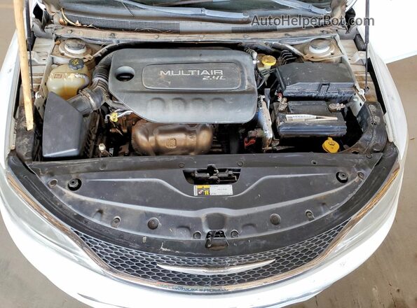 1C3CCCAB4GN112548 2016 CHRYSLER 200 Белый Вид задней части салона