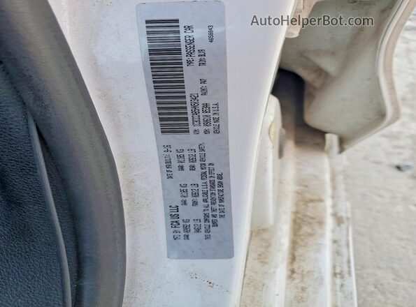 1C3CCCAB5HN503421 2017 CHRYSLER 200 Белый Вид подкапотного пространства