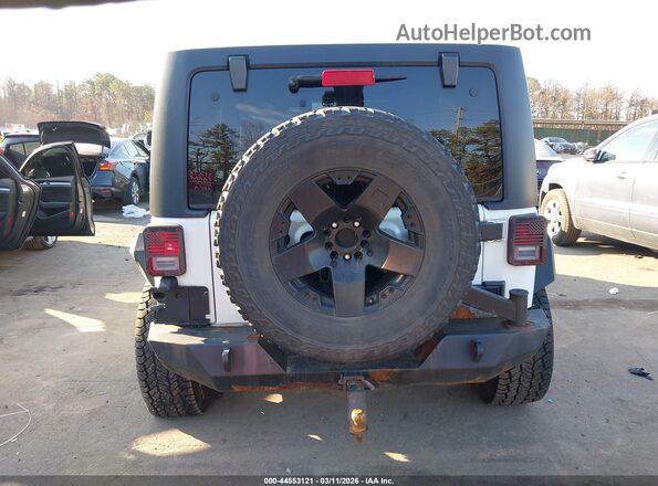 1C4BJWDG4GL156552 2016 JEEP WRANGLER UNLIMITED White 
