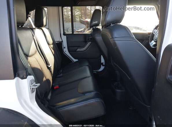 1C4BJWDG4GL156552 2016 JEEP WRANGLER UNLIMITED White Widok naklejki z numerem VIN