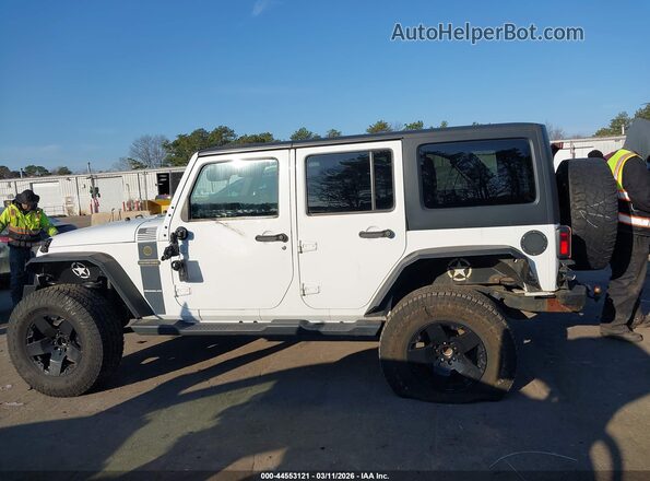 1C4BJWDG4GL156552 2016 JEEP WRANGLER UNLIMITED White Widok wnętrza 360 stopni
