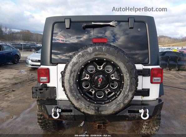 1C4BJWDG6GL309948 2016 JEEP WRANGLER UNLIMITED White 