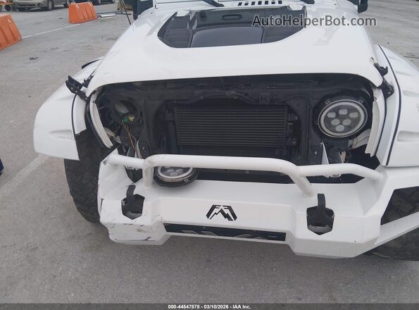 1C4BJWDG6HL676544 2017 JEEP WRANGLER UNLIMITED Белый Вид спереди