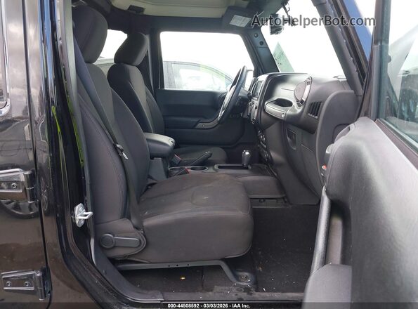 1C4BJWDG8GL295311 2016 JEEP WRANGLER UNLIMITED Black წინა სალონის ხედი