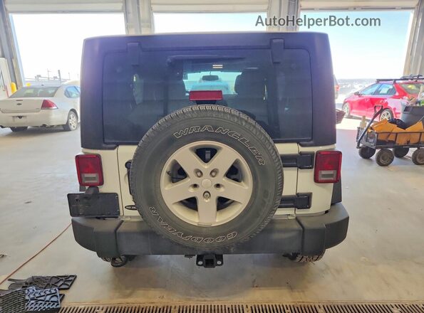 1C4BJWDG9GL290022 2016 JEEP WRANGLER White Vista trasera