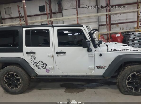 1C4HJWFG5GL100711 2016 JEEP WRANGLER UNLIMITED White Вид задньої частини салону