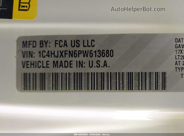 1C4HJXFN6PW613680 2023 JEEP WRANGLER Белый Вид подкапотного пространства
