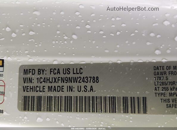 1C4HJXFN9NW243788 2022 JEEP WRANGLER UNLIMITED Белый Вид подкапотного пространства