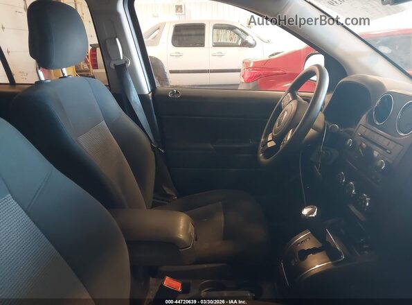 1C4NJCBA2HD146592 2017 JEEP COMPASS Черный Вид салона спереди