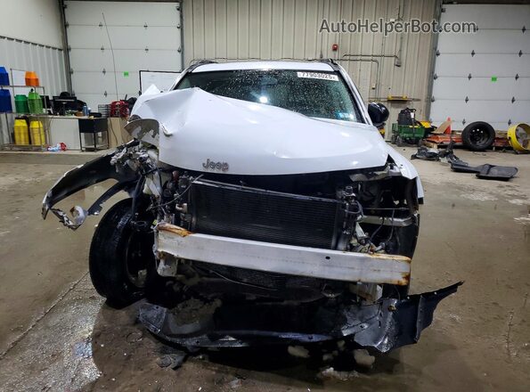 1C4NJCBB3GD677484 2016 JEEP COMPASS Белый Вид спереди