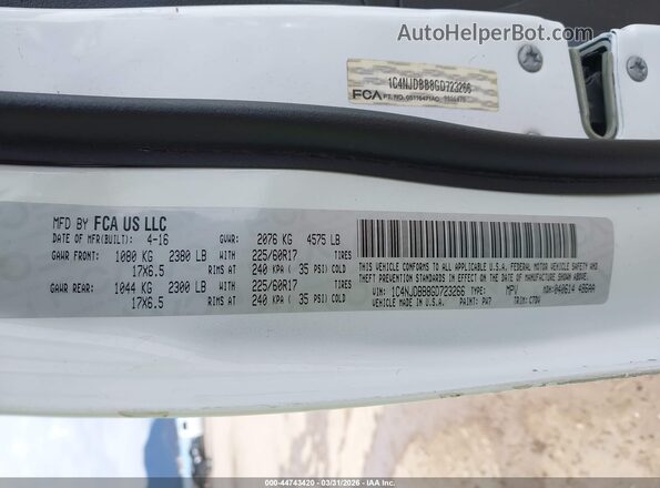 1C4NJDBB8GD723266 2016 JEEP COMPASS White ძრავის განყოფილების ხედი