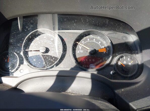 1C4NJPBA9GD803846 2016 JEEP PATRIOT Красный Вид задних сидений