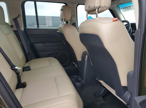 1C4NJPBB7GD770256 2016 JEEP PATRIOT Зеленый Вид задних сидений