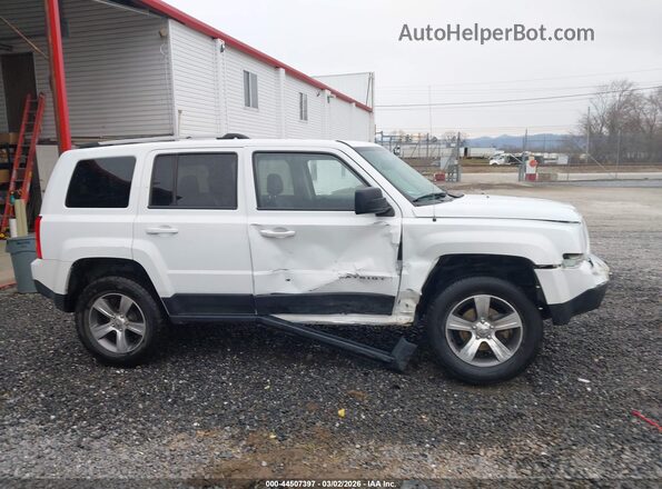 1C4NJRFB3GD709914 2016 JEEP PATRIOT White Vista interior trasera