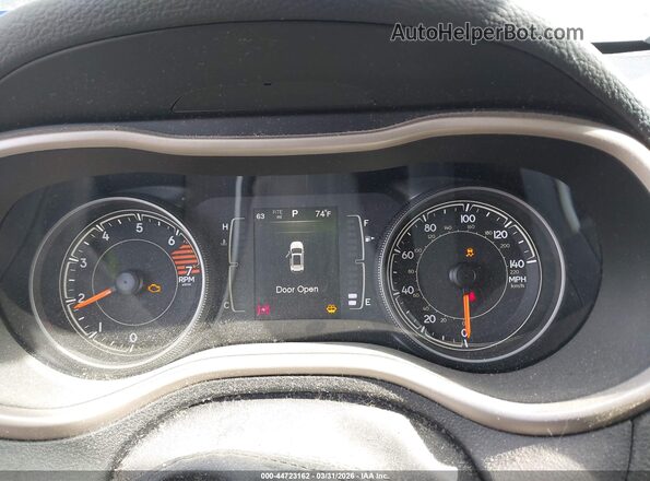 1C4PJLAB2GW302362 2016 JEEP CHEROKEE Black Вид задніх сидінь